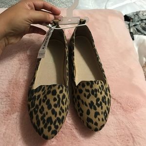 Girls Old Navy cheetah flats size 13 BRAND NEW